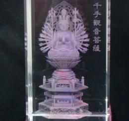 【在庫あり★即納可能】千手観音菩薩 クリスタルガラス レーザー彫り LEDライトディスプレイ台座付き★子年生まれの人の守護神仏・ねずみ年・ネズミ年【新品★未開封品】