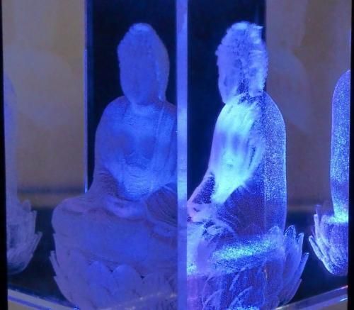 【在庫あり★即納可能】阿弥陀如来 クリスタルガラス レーザー彫り LEDライトディスプレイ台座付き★戌・亥年生まれの人の守護神仏★犬・いぬ・イヌ・猪・イノシシ・いのしし【新品★未開封品】