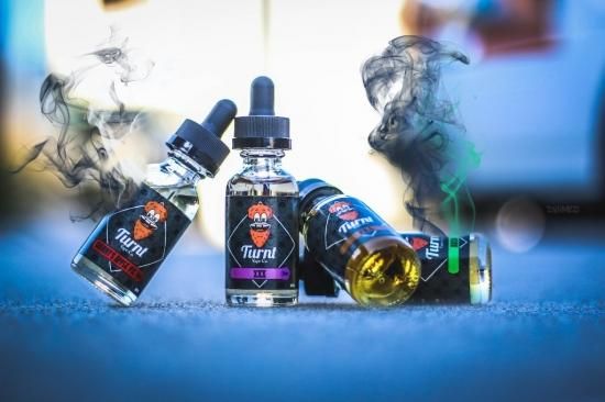 赤字上等★激安セール【在庫あり★即納可能】TURNT VAPE CO. Strawberry Popped/ XXX/P.B.S./Grammy's Apple Pie/Rico他 30ml