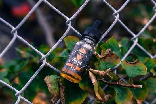 赤字上等★激安セール【在庫あり★即納可能】TURNT VAPE CO. Strawberry Popped/ XXX/P.B.S./Grammy's Apple Pie/Rico他 30ml
