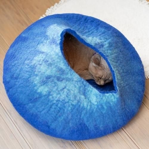 ネパールフェルトのキャットハウス★手作りのぬくもりがつたわります　【新品★未使用品】