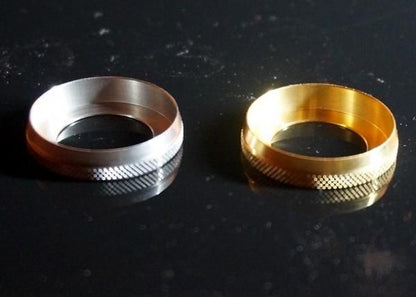 絶版【在庫あり★即納可能】KEMURI PRODUCT製 スラントリング ローレット/ライン/SS/Brass/デルリンブラック★ケムリ プロダクト ビューティーリング