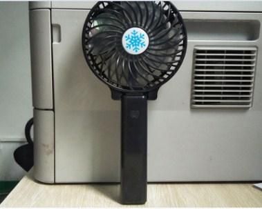 【在庫あり★即納可能】ハンディファン ミニ扇風機 おしゃれ USB ポータブル ミニファン 手持ち バッテリー 携帯 電池 充電式 卓上 折り畳み 小型 オフィス