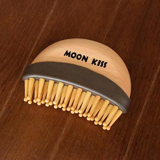 【お取り寄せ★納期 最長 約2週間】竹ピンブラシ MOONKISS