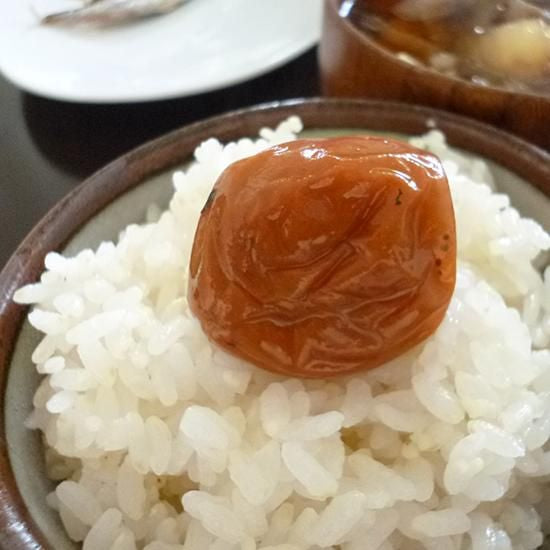 【お取り寄せ★納期 最長 約2週間】無茶々園 やわらか赤梅干し 150g