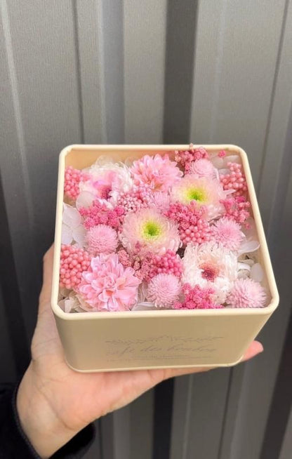 【お取り寄せ★納期 最長 約1ヶ月】カフェdeパリ プリザーブドフラワー★菊 キク ギフト プレゼント 母の日 キャニスター缶