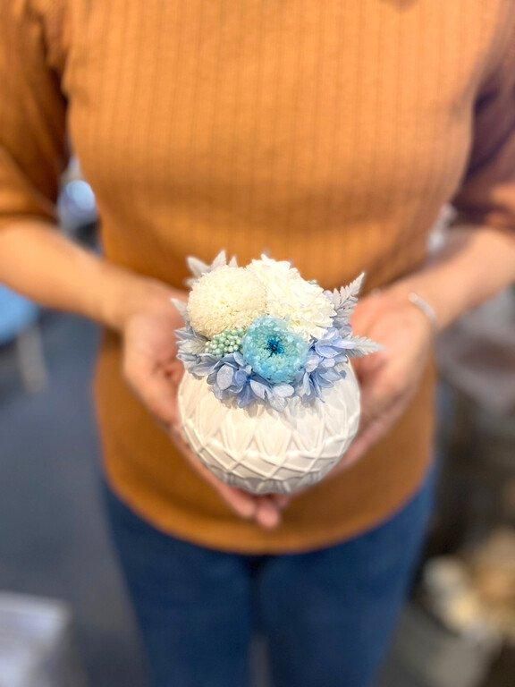 【お取り寄せ★納期 最長 約1ヶ月】蓮華 れんげ ピンポン マム プリザーブドフラワー★現代仏花 供花 お供え  菊 キク 和風 ギフト プレゼント