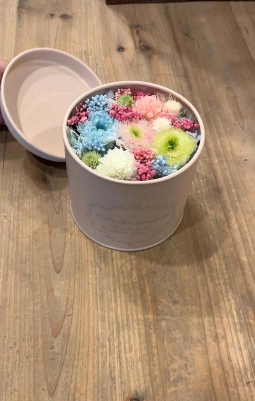 【お取り寄せ★納期 最長 約1ヶ月】カフェdeショコラ プリザーブドフラワー★菊 キク ギフト プレゼント 母の日 キャニスター缶