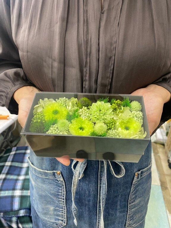 【お取り寄せ★納期 最長 約1ヶ月】花駒 ブルー プリザーブドフラワー 菊 マム★和モダン ボックス ギフト お供え ギフト プレゼント 母の日