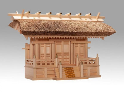 【お取り寄せ★納期 最長 約2週間】けやき・茅葺・こけら葺の神棚 茅葺通し三社・唐戸★安心の日本製！職人の技が光る！