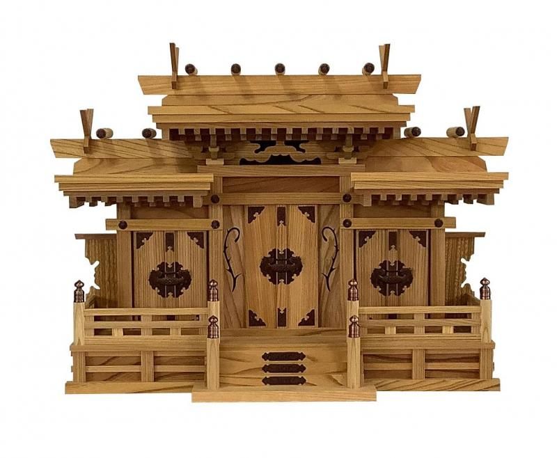 【お取り寄せ★納期 最長 約2週間】けやき・茅葺・こけら葺の神棚】マス組付屋根違い三社（本けやき）★日本製！職人の技が光る！