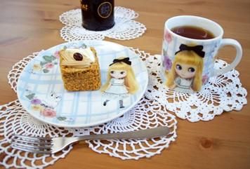 【市場最安】Blythe ブライス プレート ドリンクミーアリス