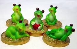 【在庫あり★即納可能】招財 ポリ 蛙★風水★健康長寿・旅のお守り・交通安全・財運【新品★未使用品】